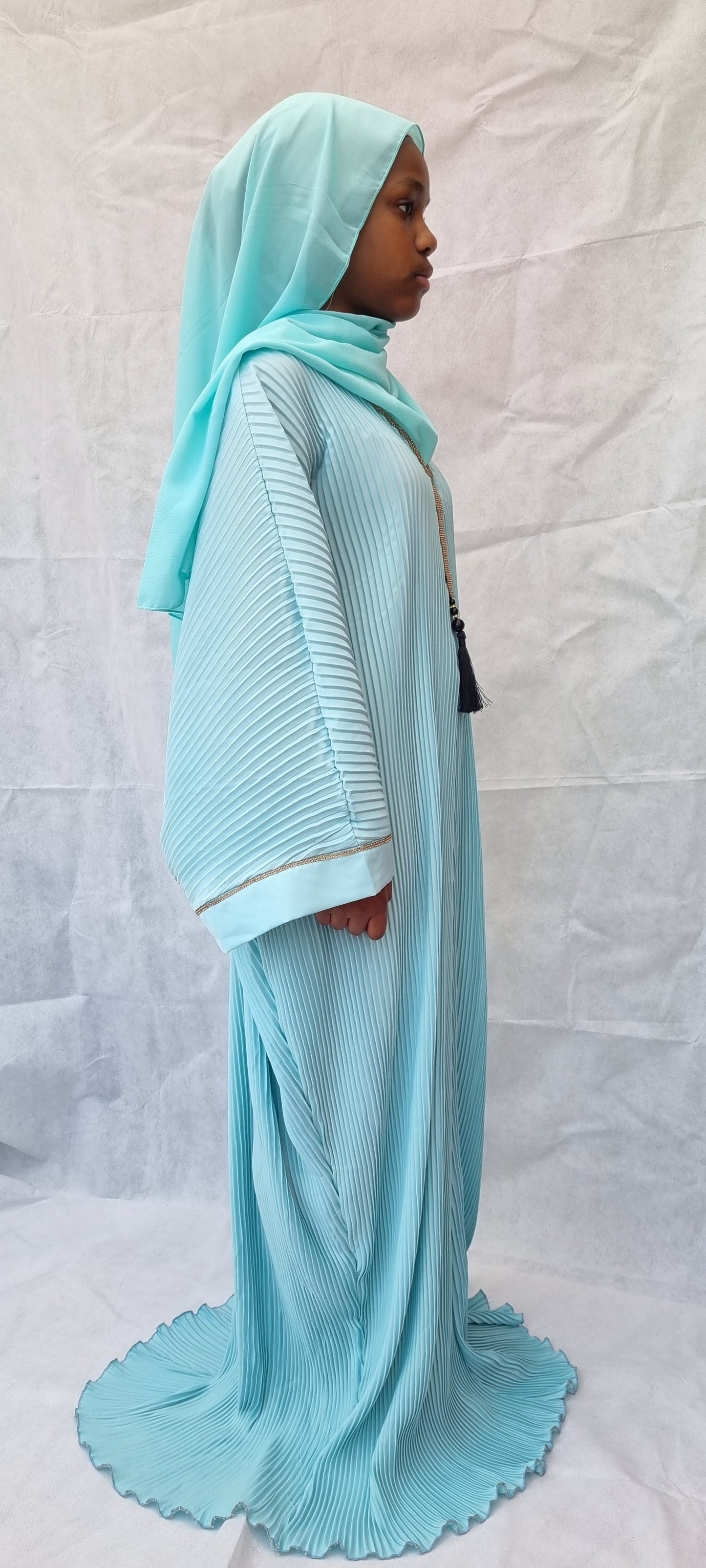 Pleated Stretched Abaya