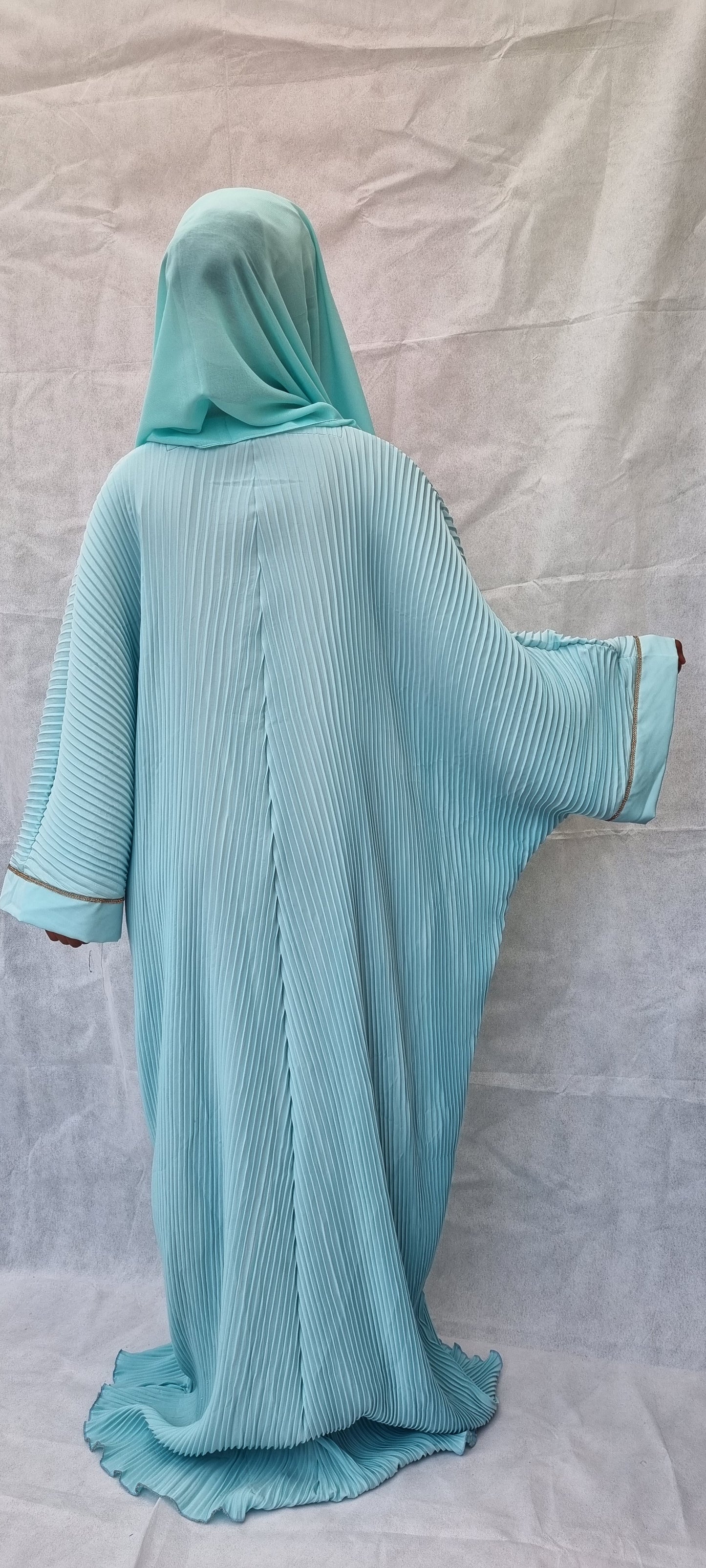 Pleated Stretched Abaya