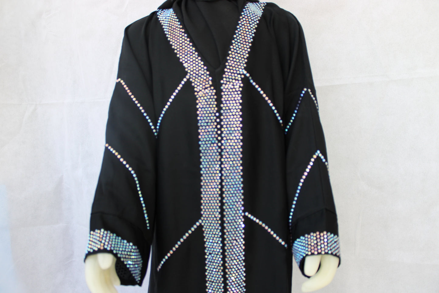 Kids abaya with silver details