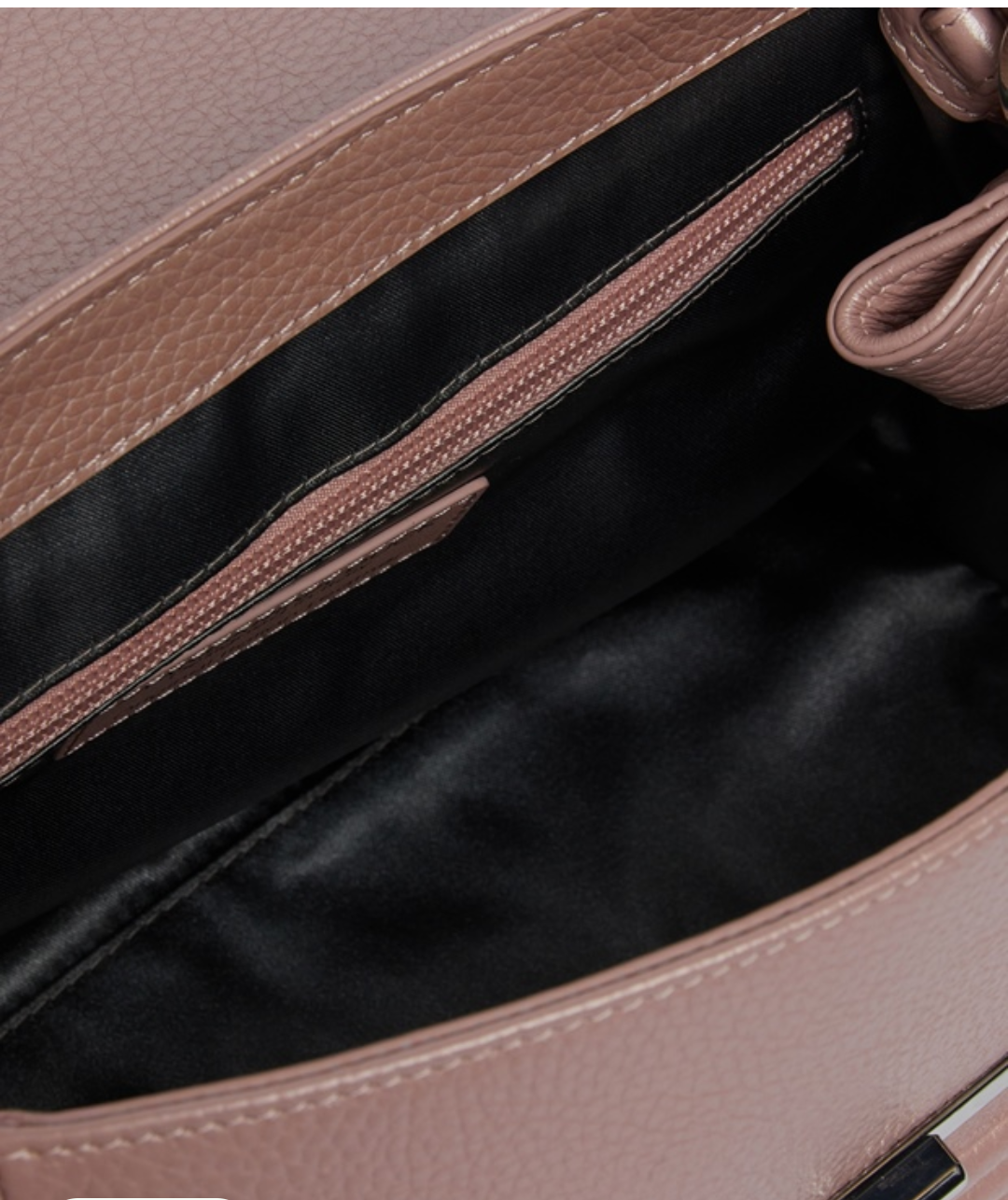 Mandarina Duck Leather handbag